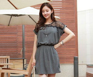 黑白灰怎么了？简单穿好看了，比花裙子还高级