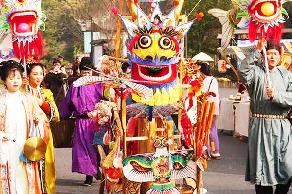 余杭 “宋代货郎车”火爆“出圈”